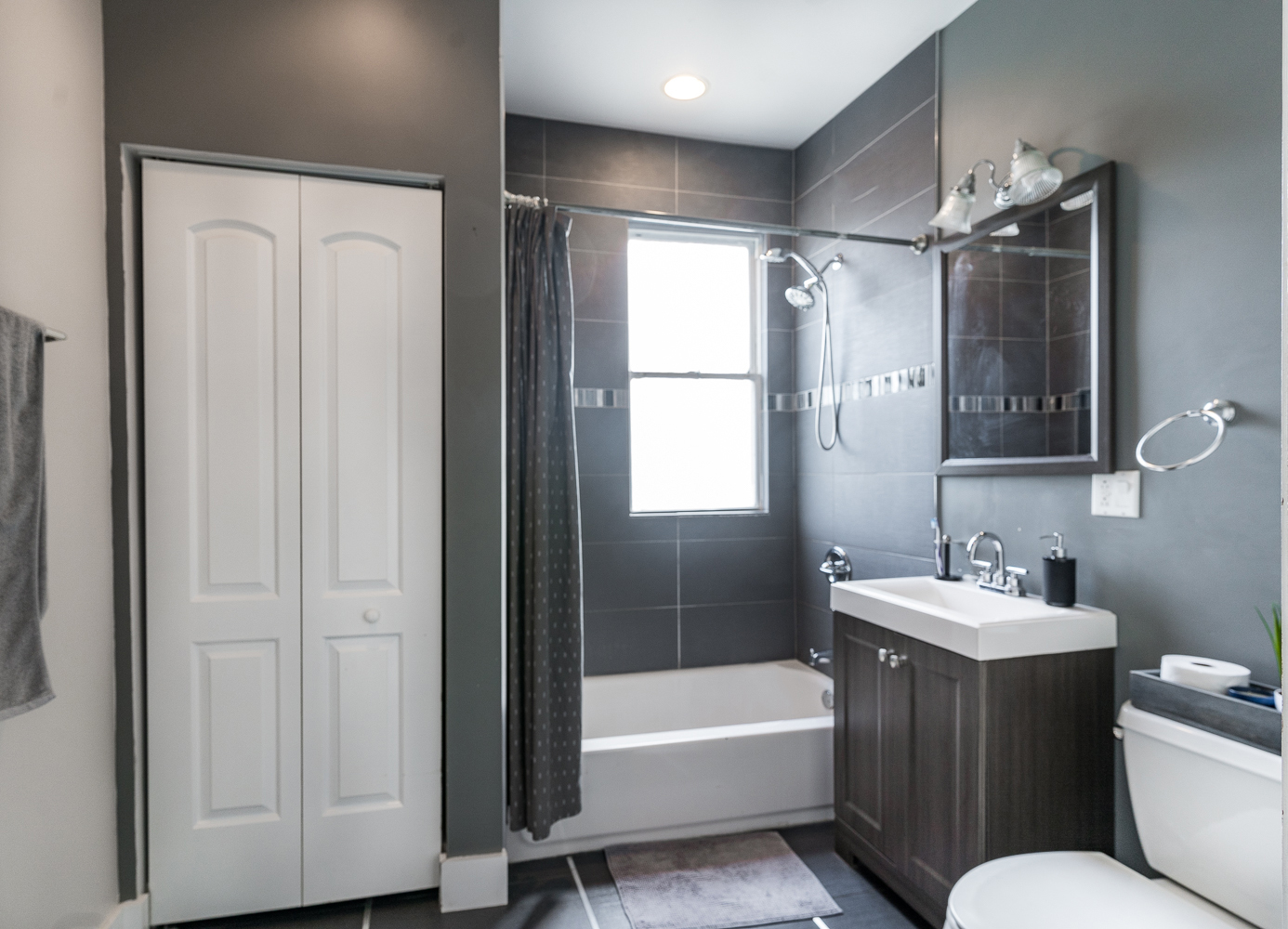 2310 N Kenneth Avenue #3, Chicago, IL 60639