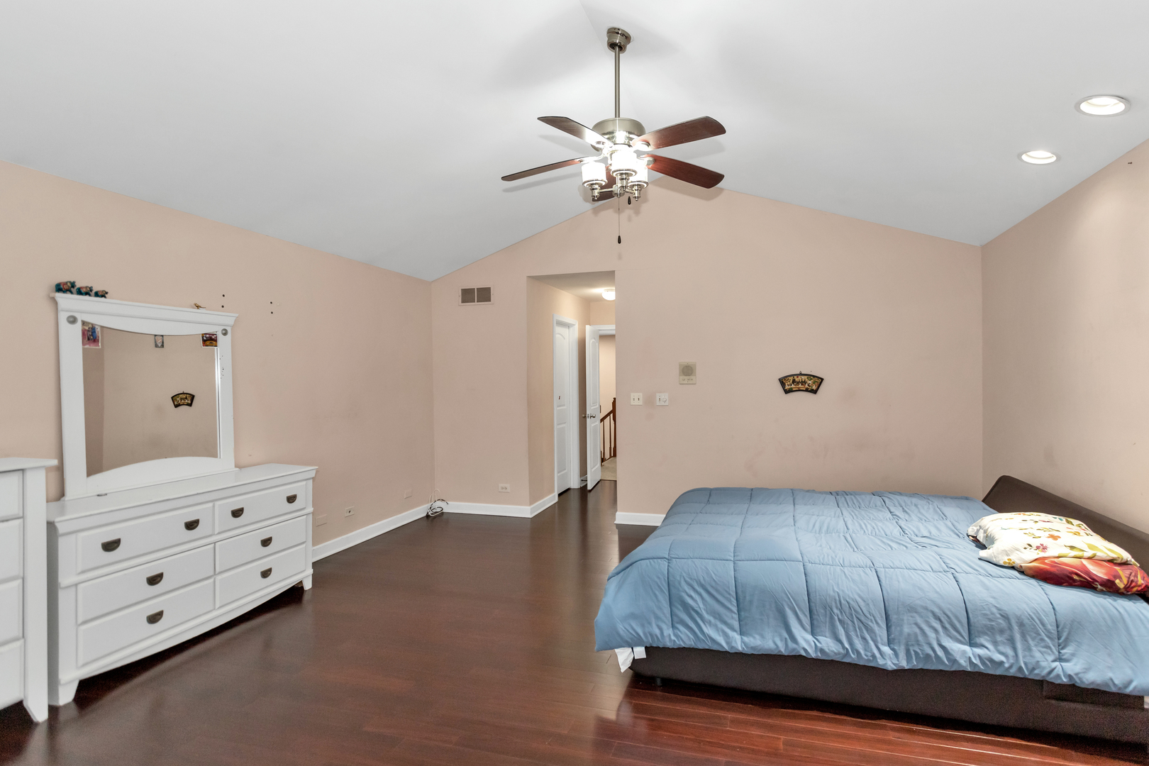 1273 Dunamon Drive, Bartlett, IL 60103