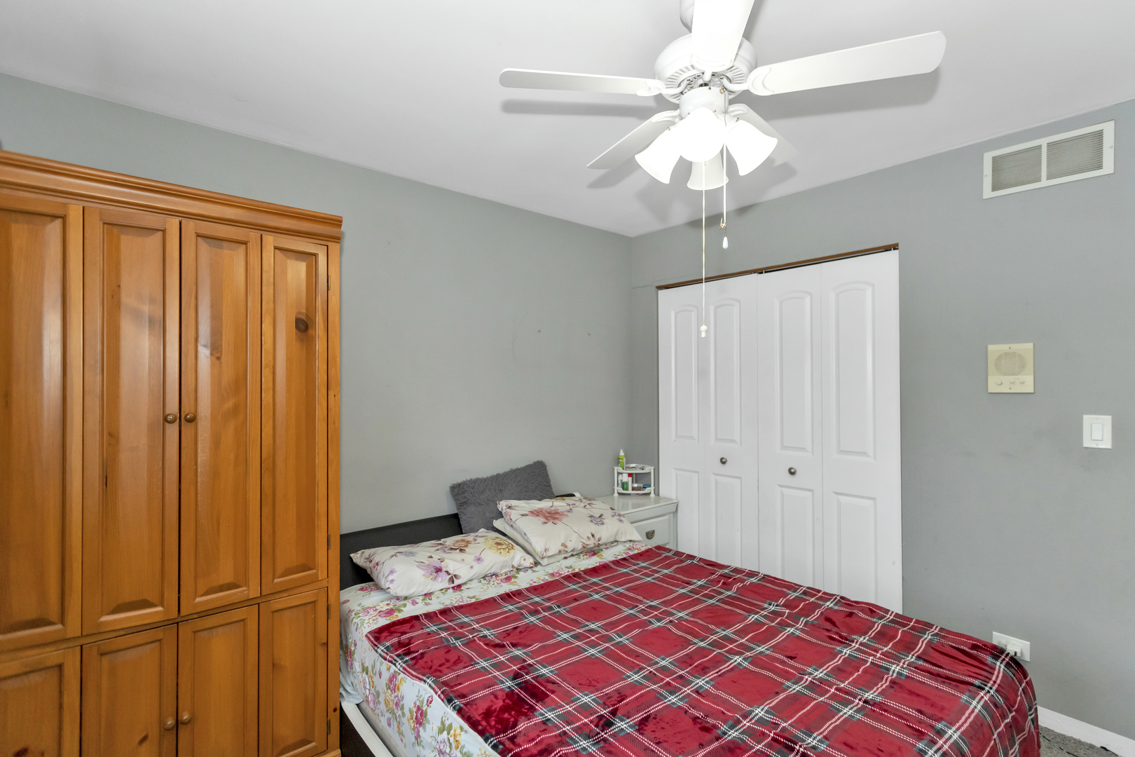 1273 Dunamon Drive, Bartlett, IL 60103