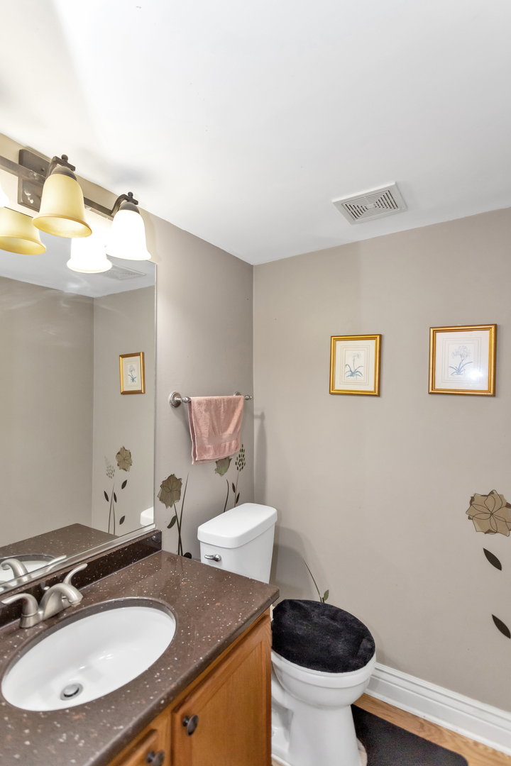 1273 Dunamon Drive, Bartlett, IL 60103