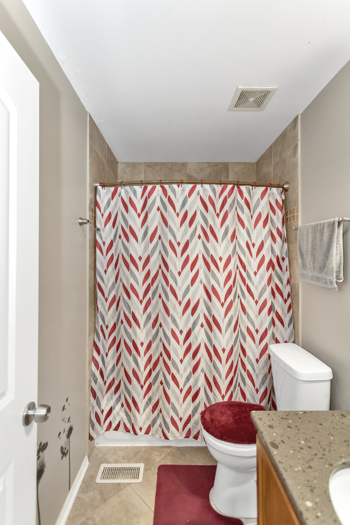 1273 Dunamon Drive, Bartlett, IL 60103