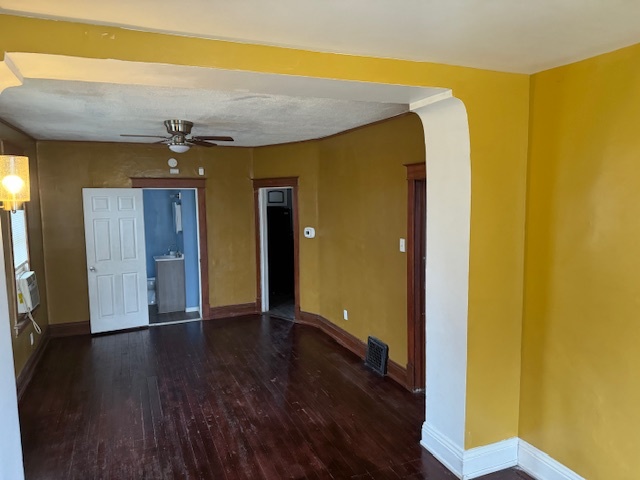 15203 Dearborn Street, South Holland, IL 60473