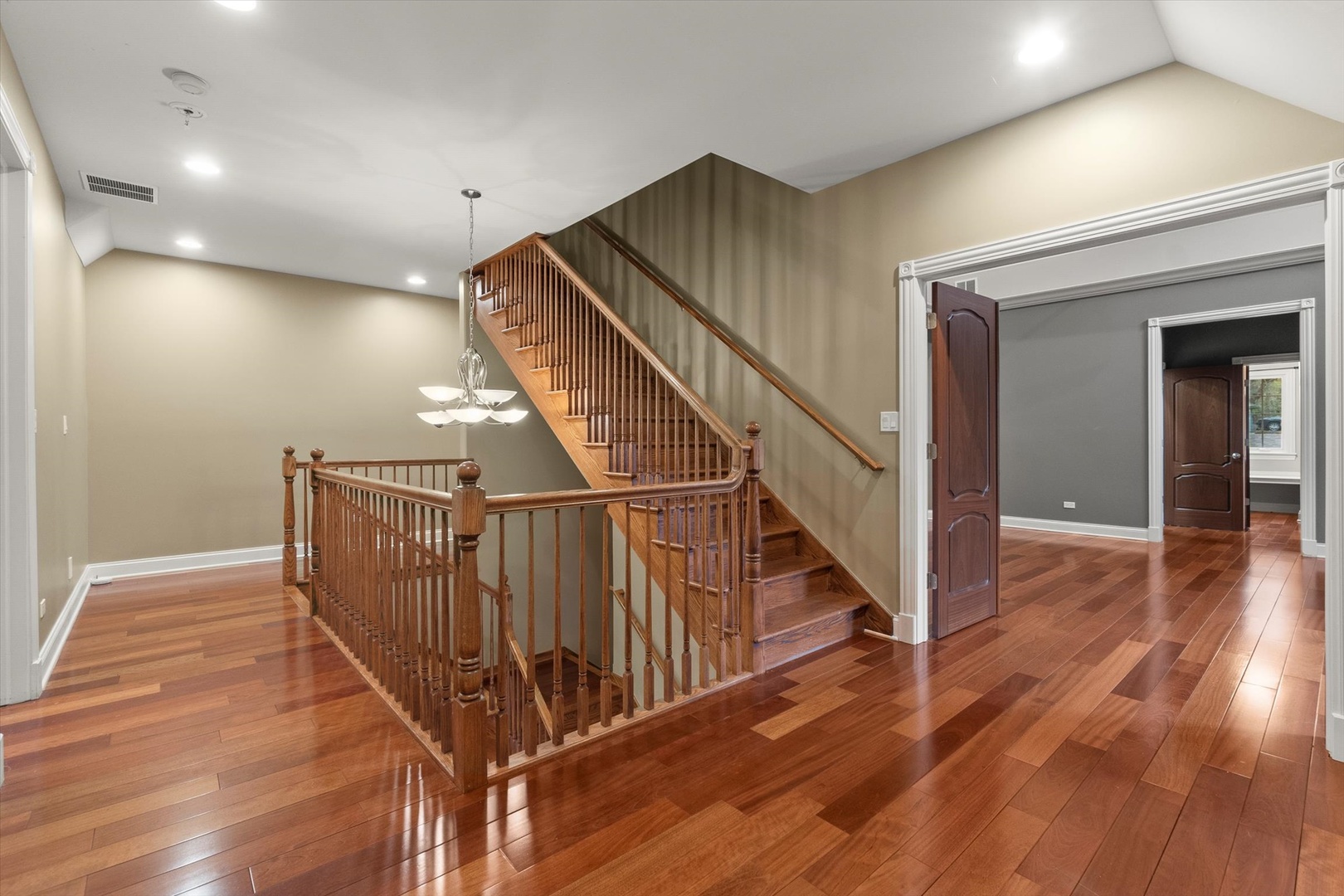 130 Fuller Road, Hinsdale, IL 60521