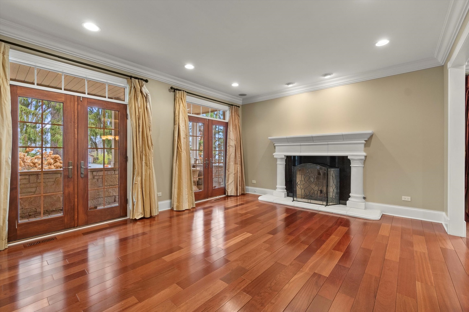 130 Fuller Road, Hinsdale, IL 60521