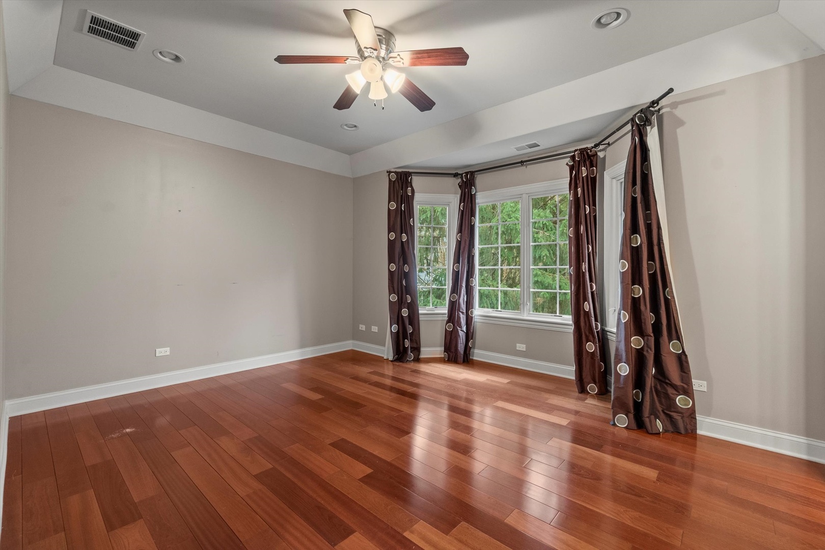 130 Fuller Road, Hinsdale, IL 60521