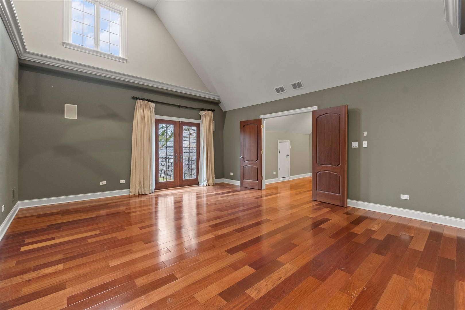 130 Fuller Road, Hinsdale, IL 60521