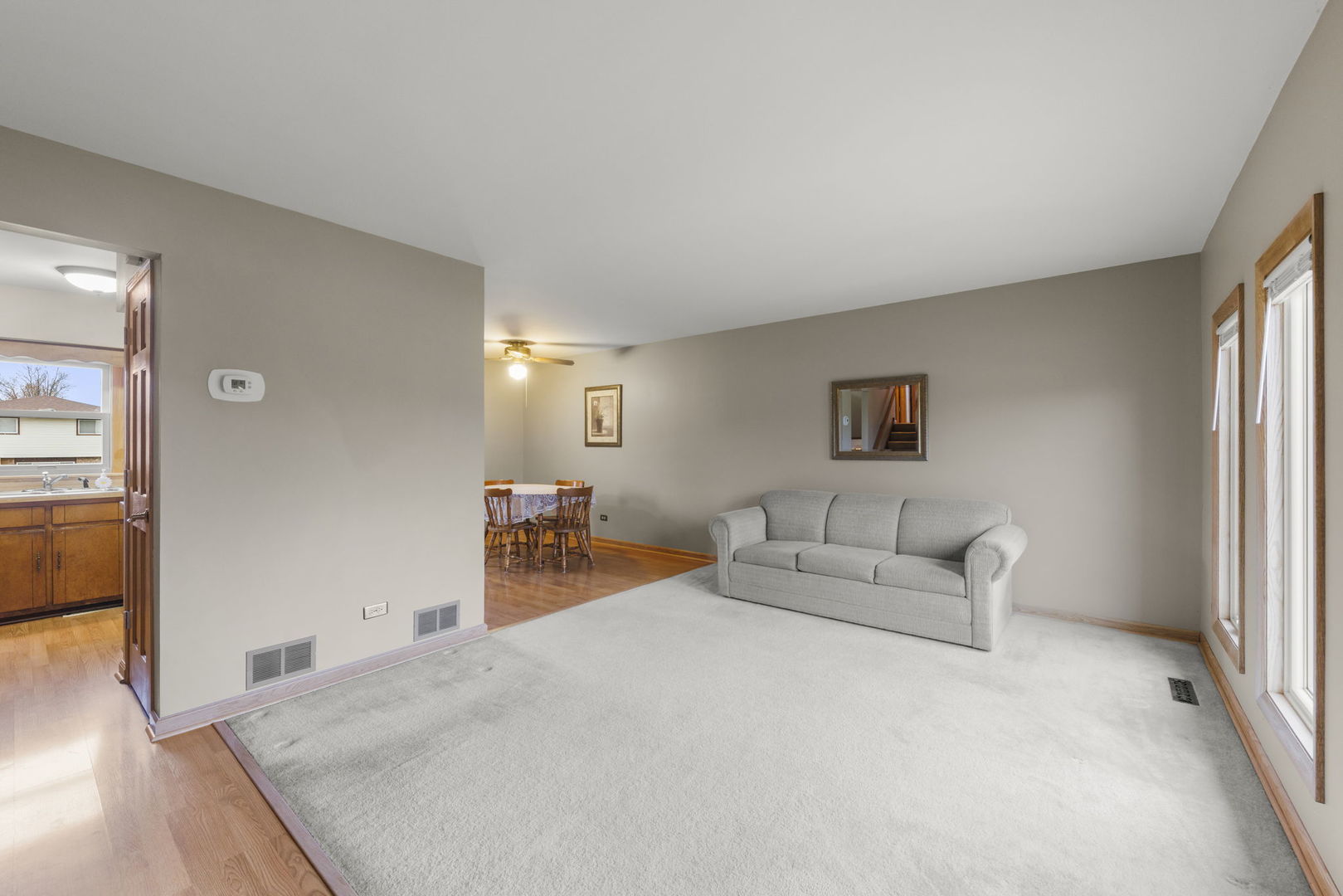 15636 Lockwood Avenue, Oak Forest, IL 60452