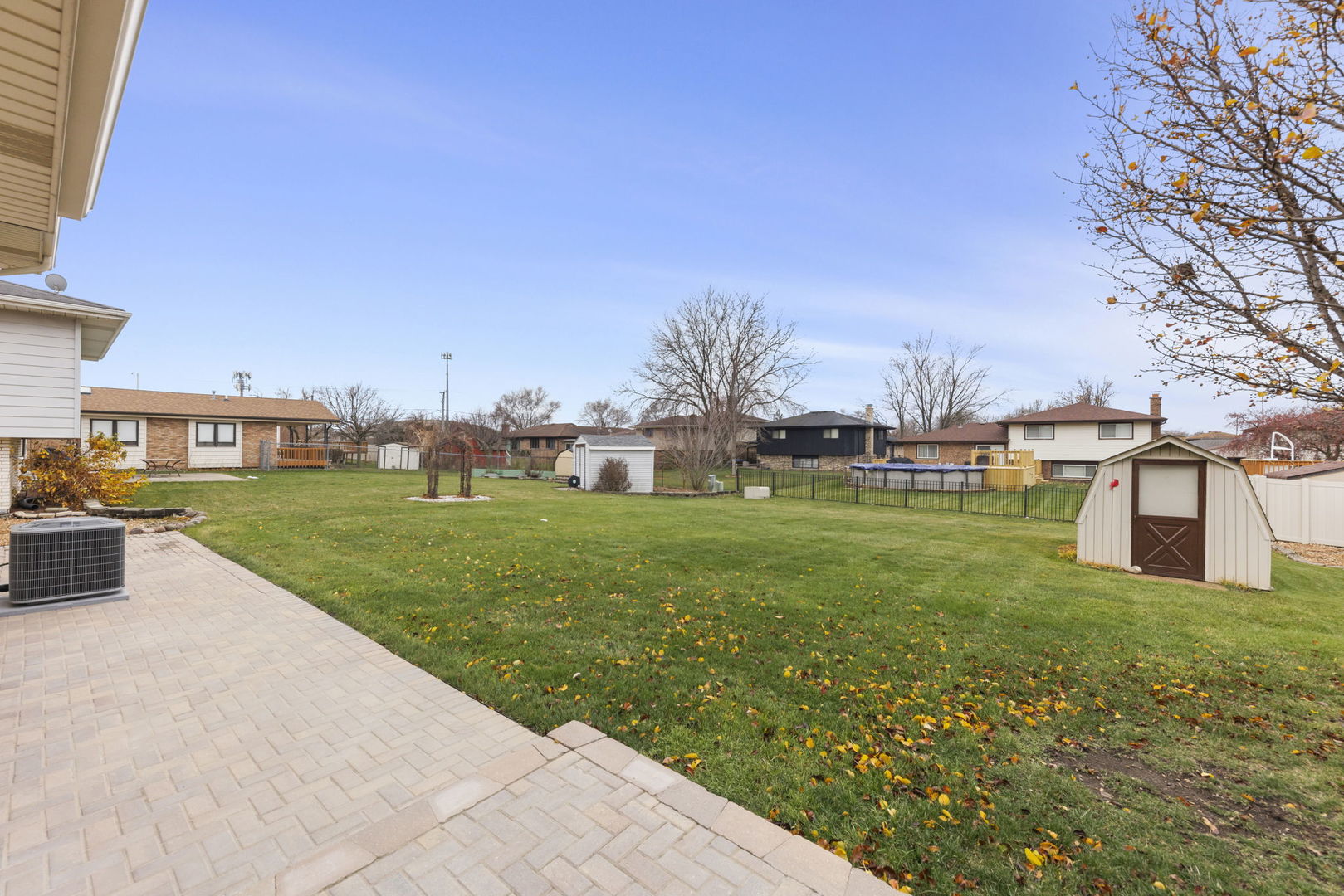 15636 Lockwood Avenue, Oak Forest, IL 60452