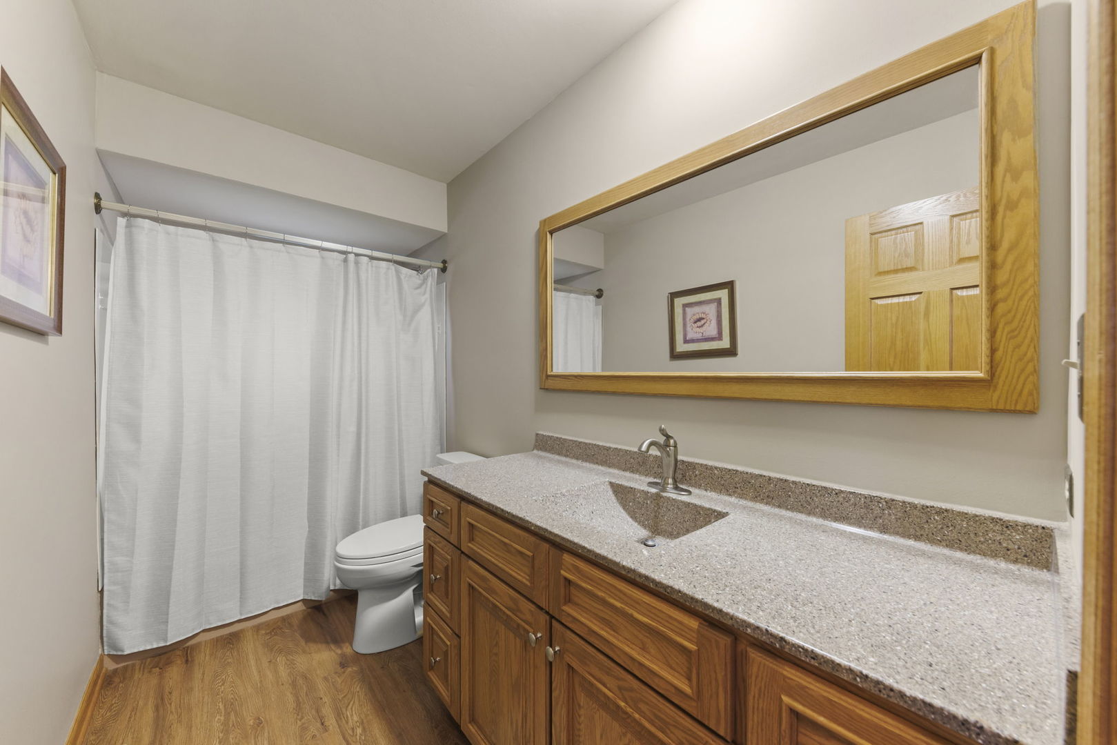 15636 Lockwood Avenue, Oak Forest, IL 60452