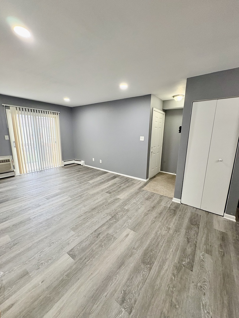 2400 Light Road #212, Oswego, IL 60543