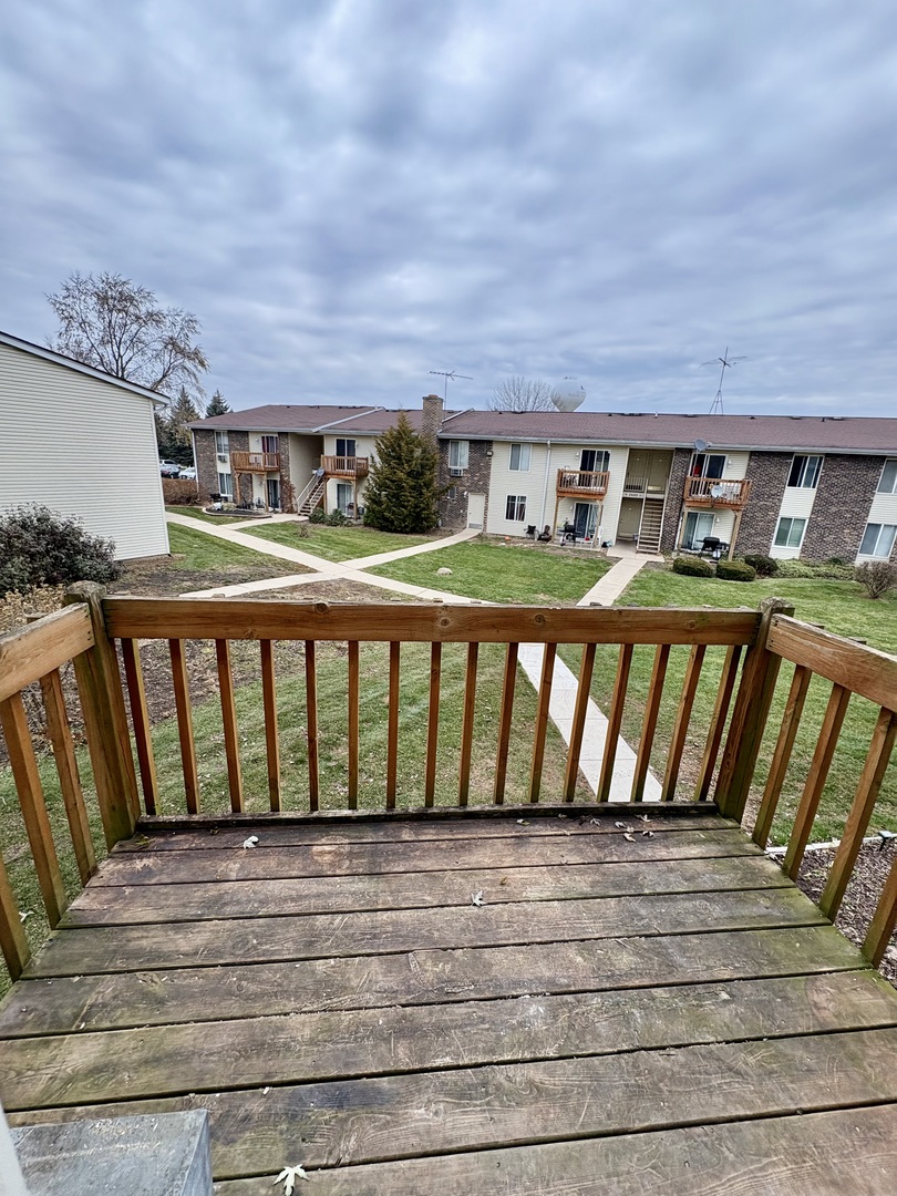 2400 Light Road #212, Oswego, IL 60543