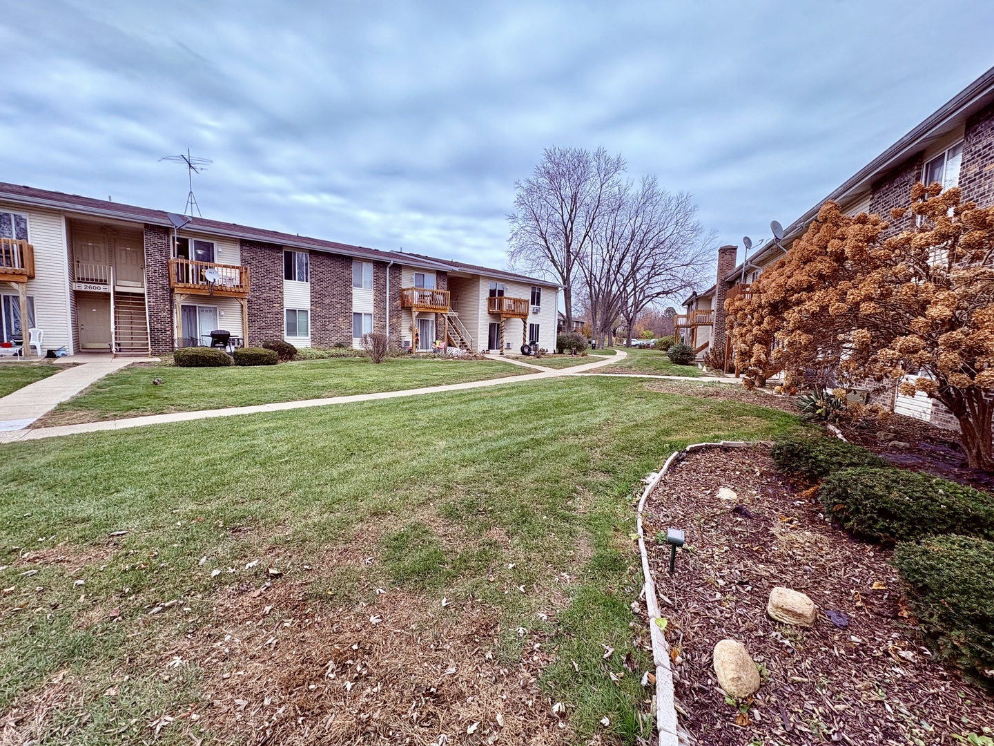 2400 Light Road #212, Oswego, IL 60543