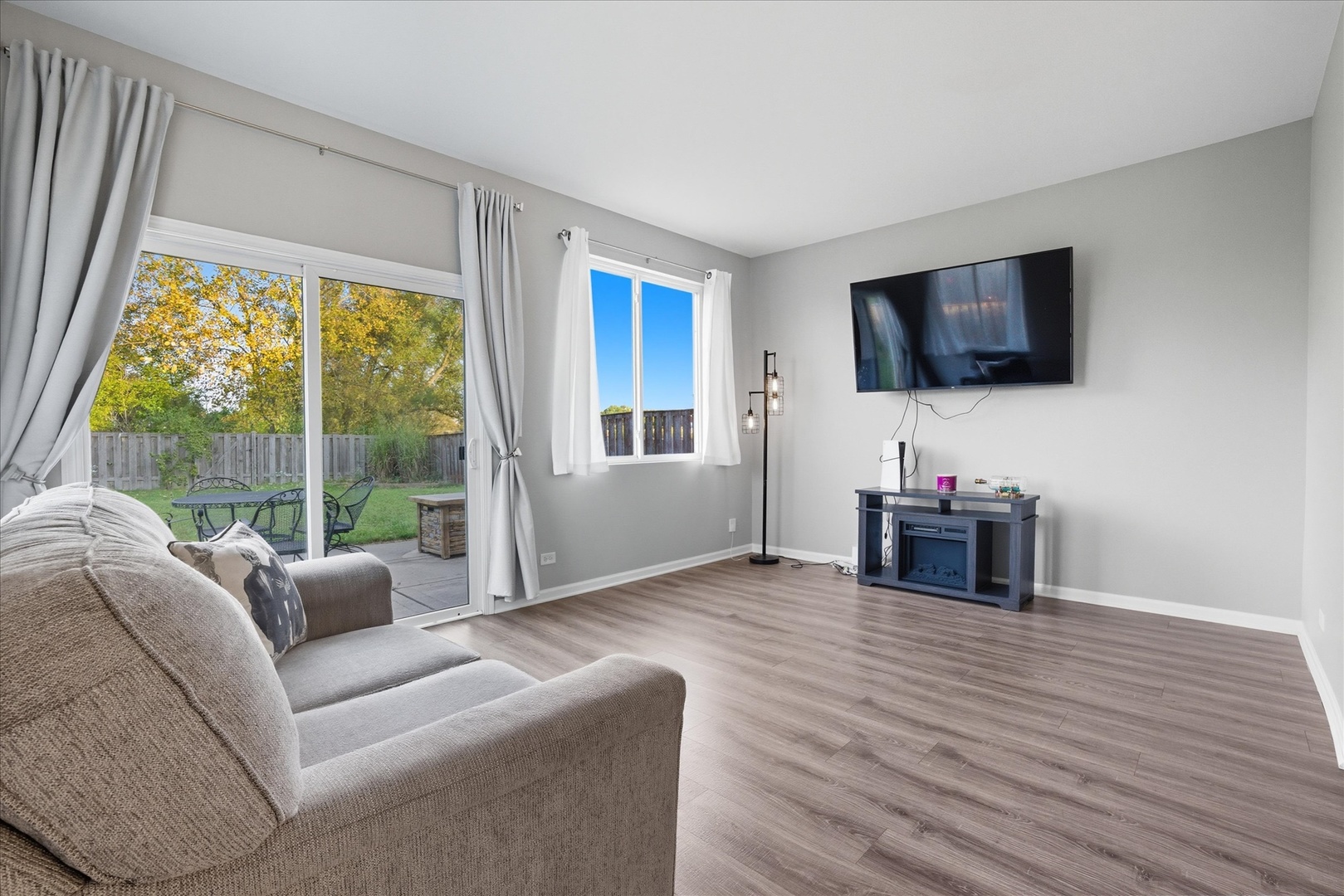 819 Daniel Drive, Minooka, IL 60447