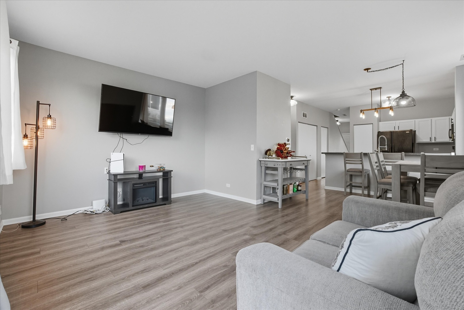 819 Daniel Drive, Minooka, IL 60447