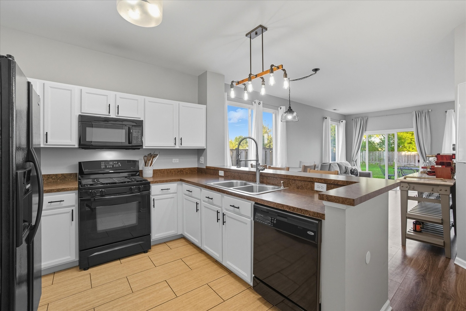 819 Daniel Drive, Minooka, IL 60447