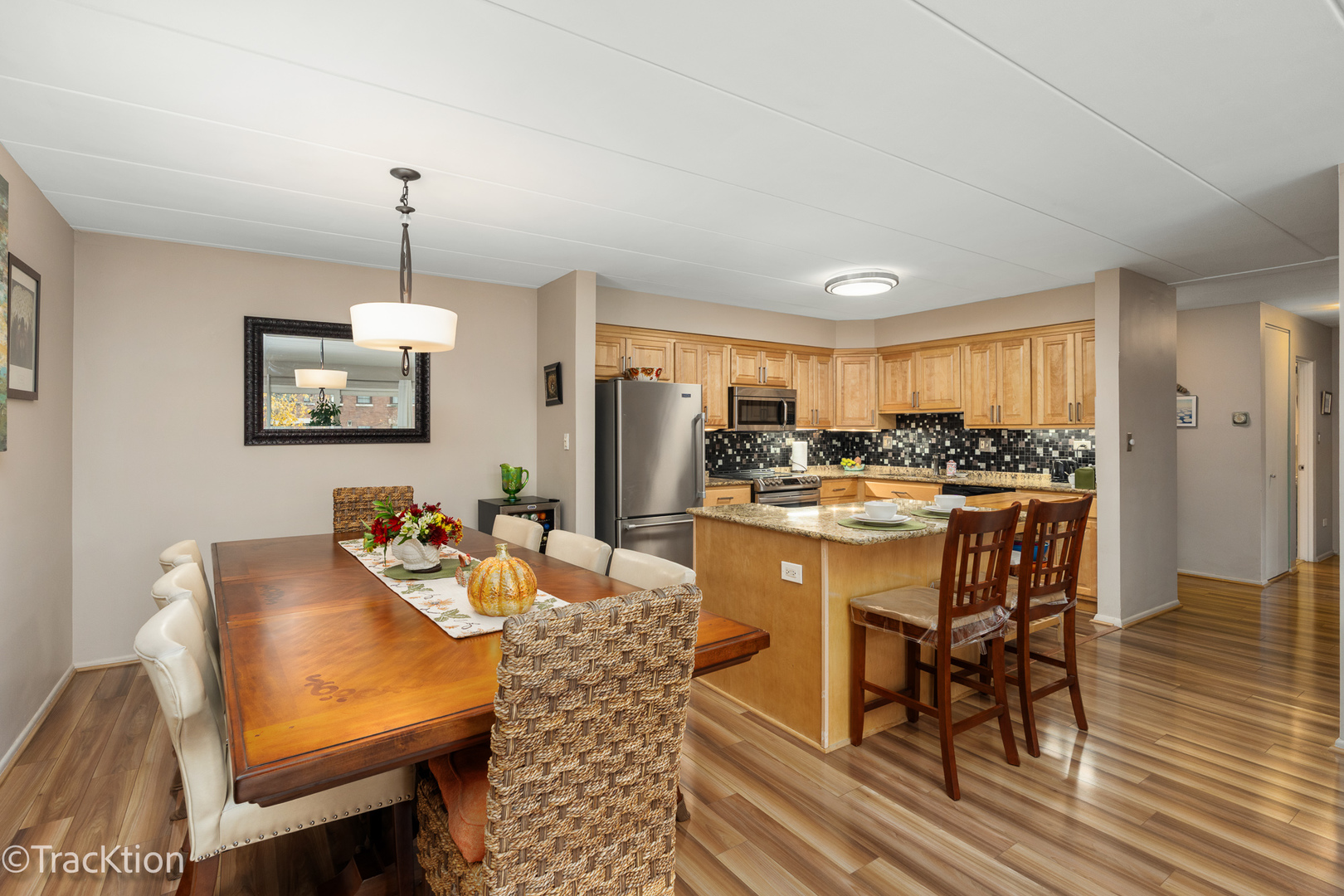 203 N Kenilworth Avenue #2N, Oak Park, IL 60302