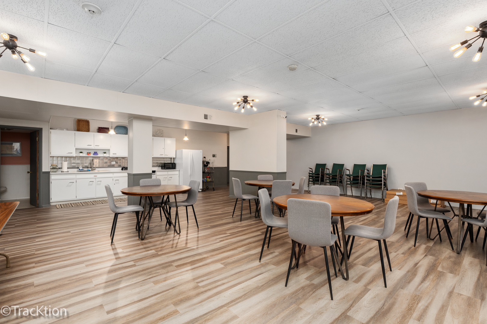 203 N Kenilworth Avenue #2N, Oak Park, IL 60302