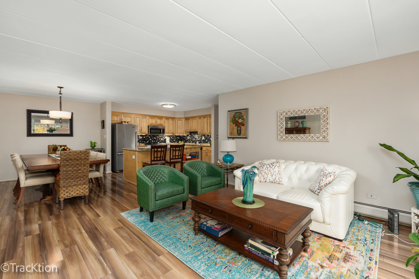 203 N Kenilworth Avenue #2N, Oak Park, IL 60302