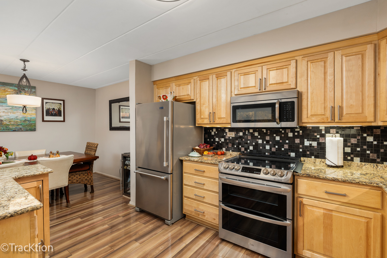 203 N Kenilworth Avenue #2N, Oak Park, IL 60302