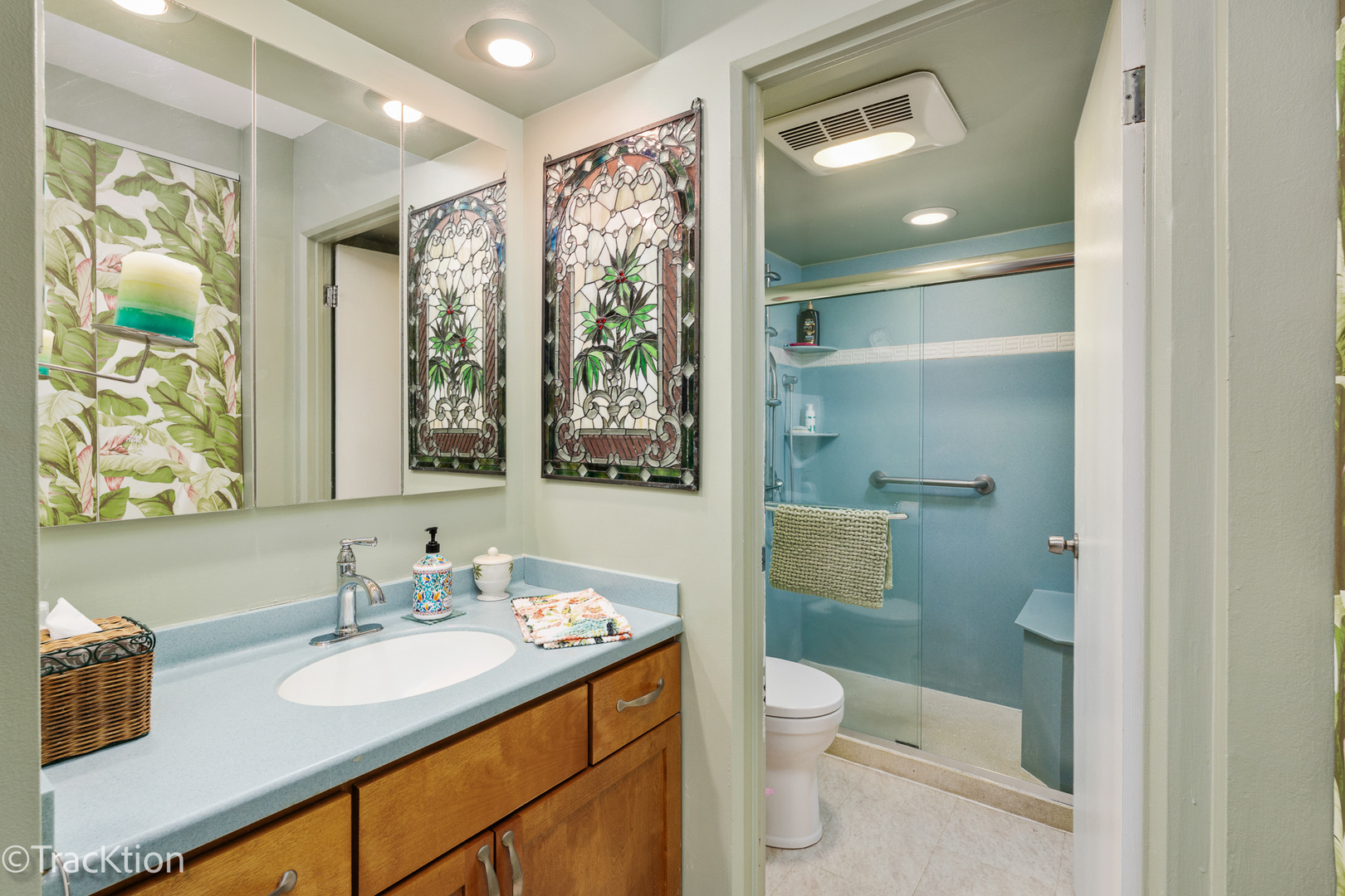 203 N Kenilworth Avenue #2N, Oak Park, IL 60302