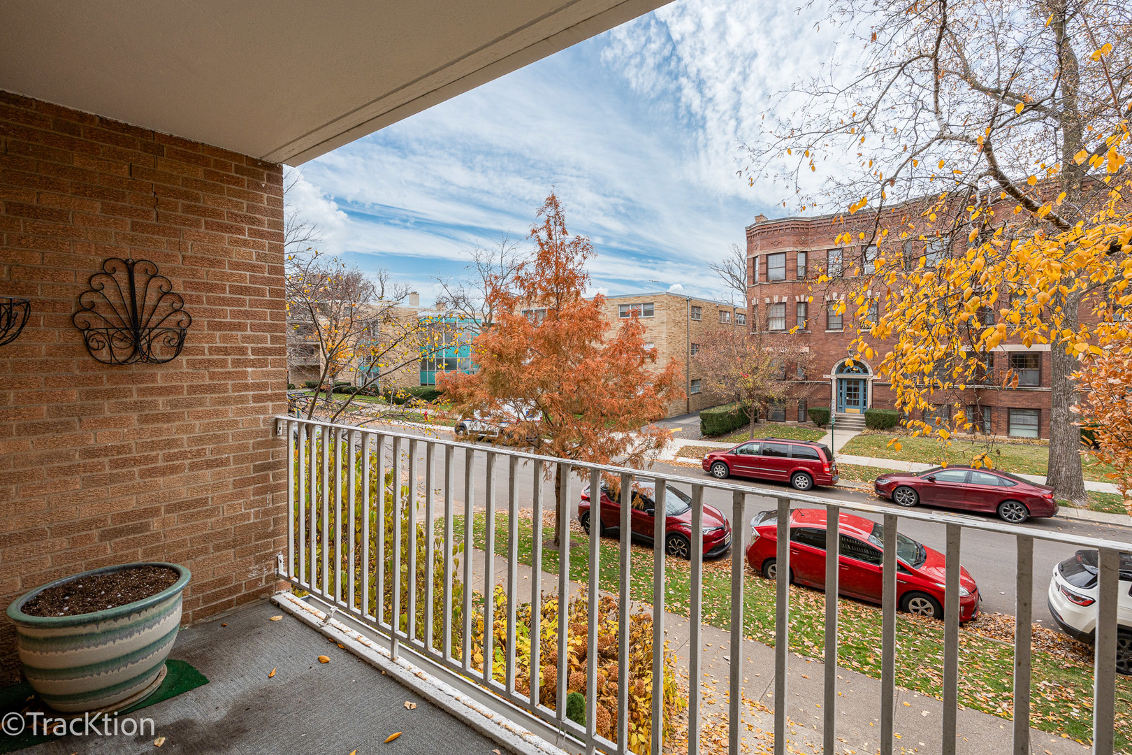 203 N Kenilworth Avenue #2N, Oak Park, IL 60302
