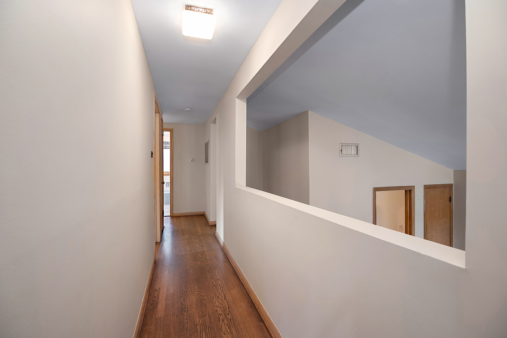 9010 S 84th Avenue, Hickory Hills, IL 60457