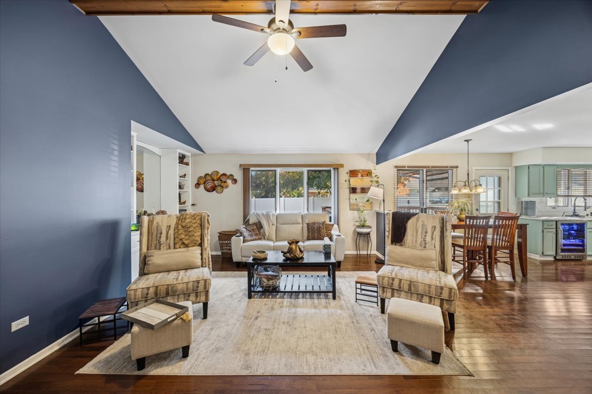 18311 Holland Road, Lansing, IL 60438