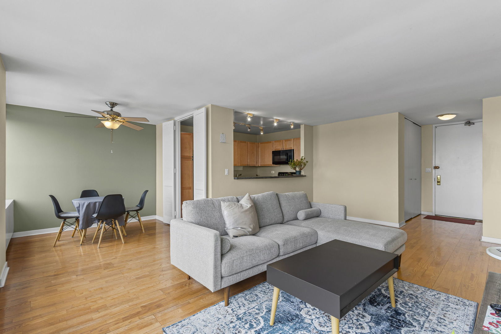 655 W Irving Park Road #2403, Chicago, IL 60613