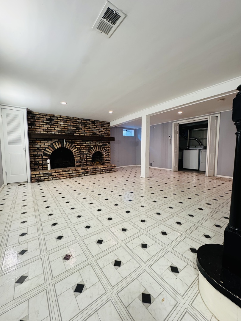 416 E North Broadway Street, Lombard, IL 60148