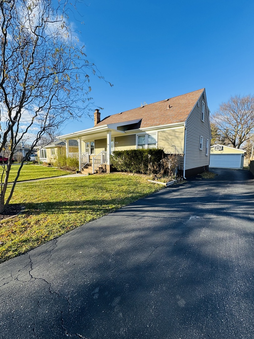 416 E North Broadway Street, Lombard, IL 60148