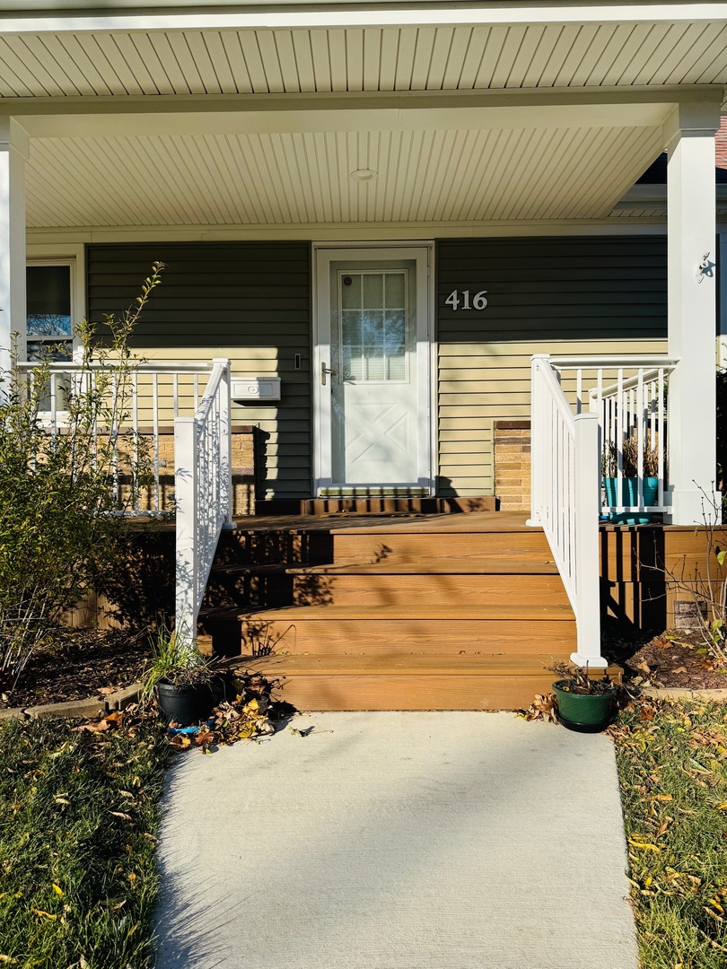 416 E North Broadway Street, Lombard, IL 60148