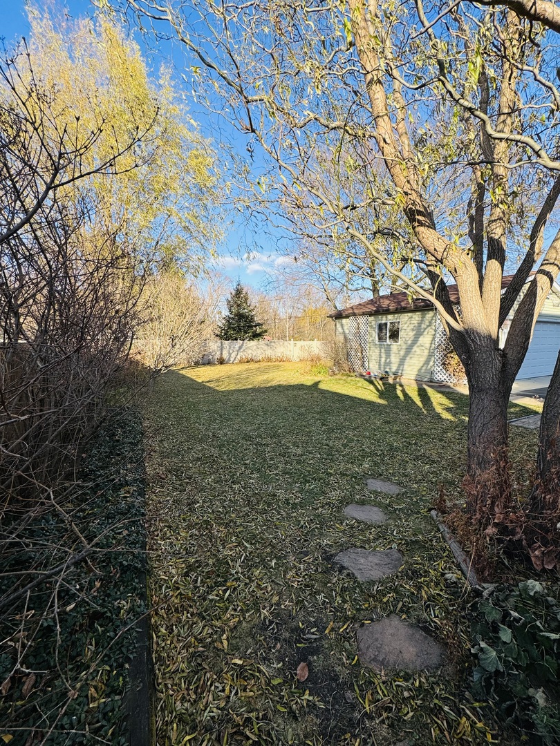 416 E North Broadway Street, Lombard, IL 60148