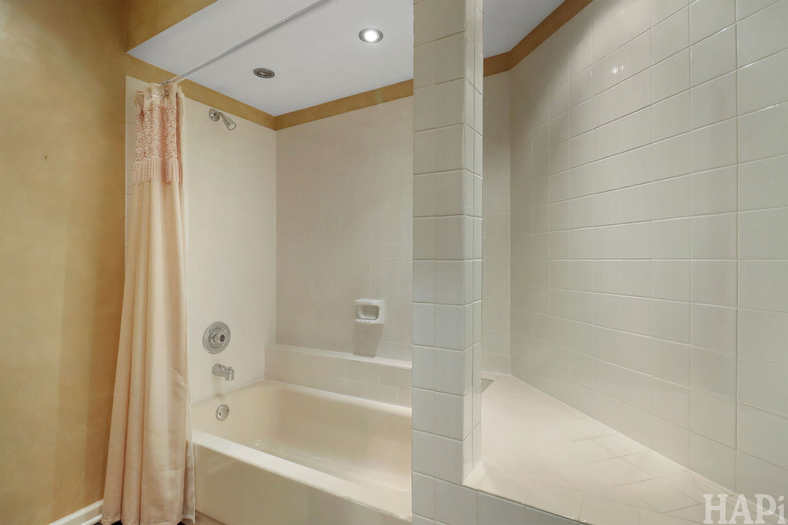 2060 N Charter Point Drive #0, Arlington Heights, IL 60004