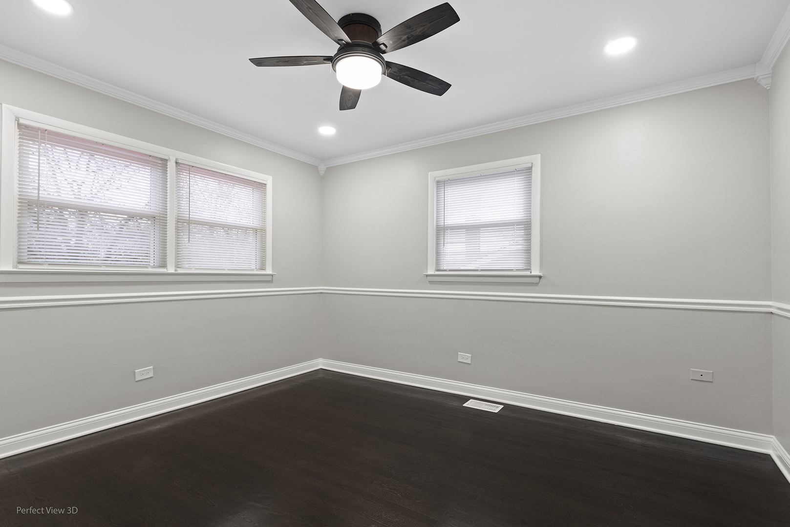 240 E 148th Street, Harvey, IL 60426