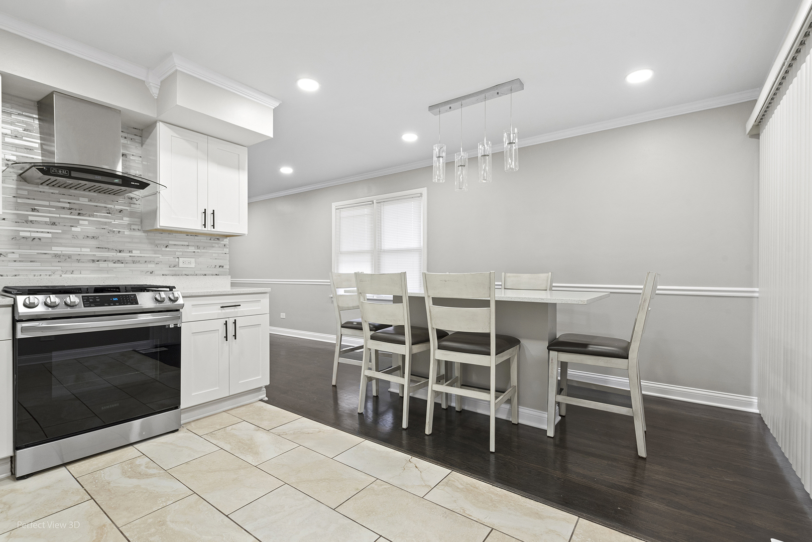 240 E 148th Street, Harvey, IL 60426