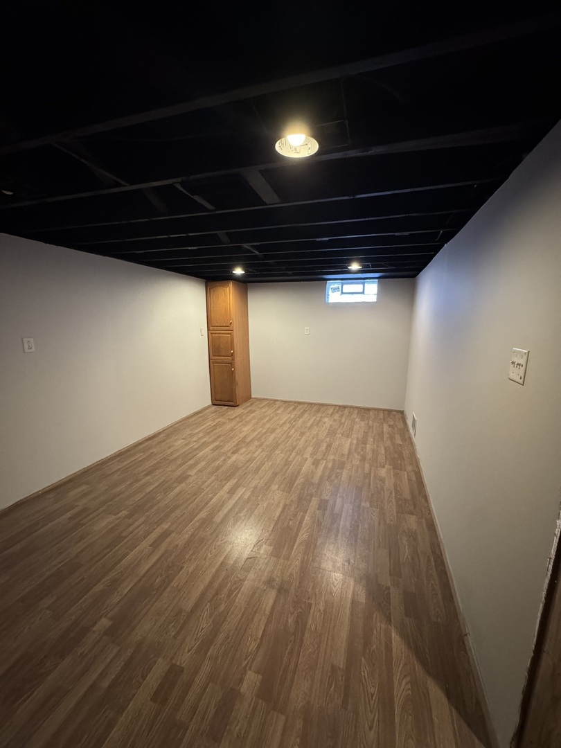 1616 Glenwood Avenue, Joliet, IL 60435