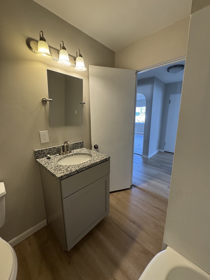 1616 Glenwood Avenue, Joliet, IL 60435