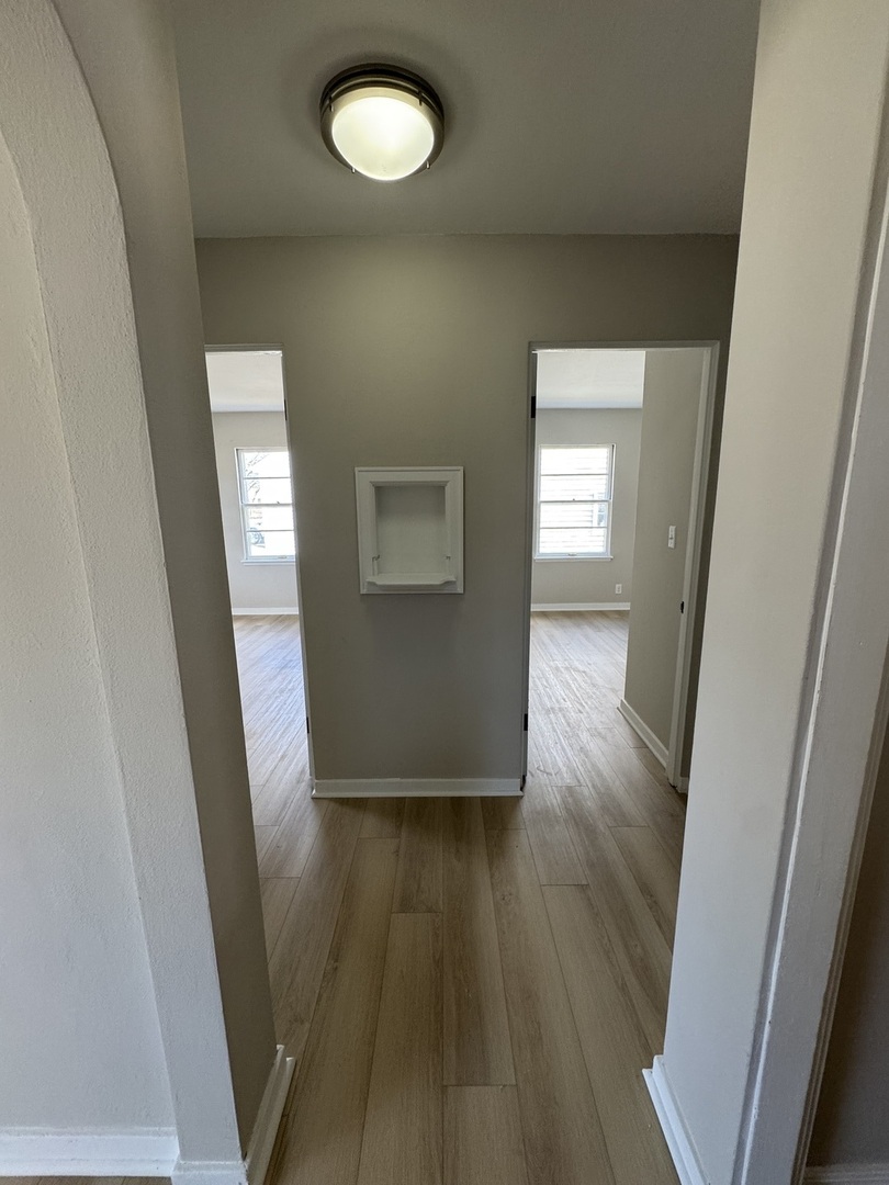 1616 Glenwood Avenue, Joliet, IL 60435