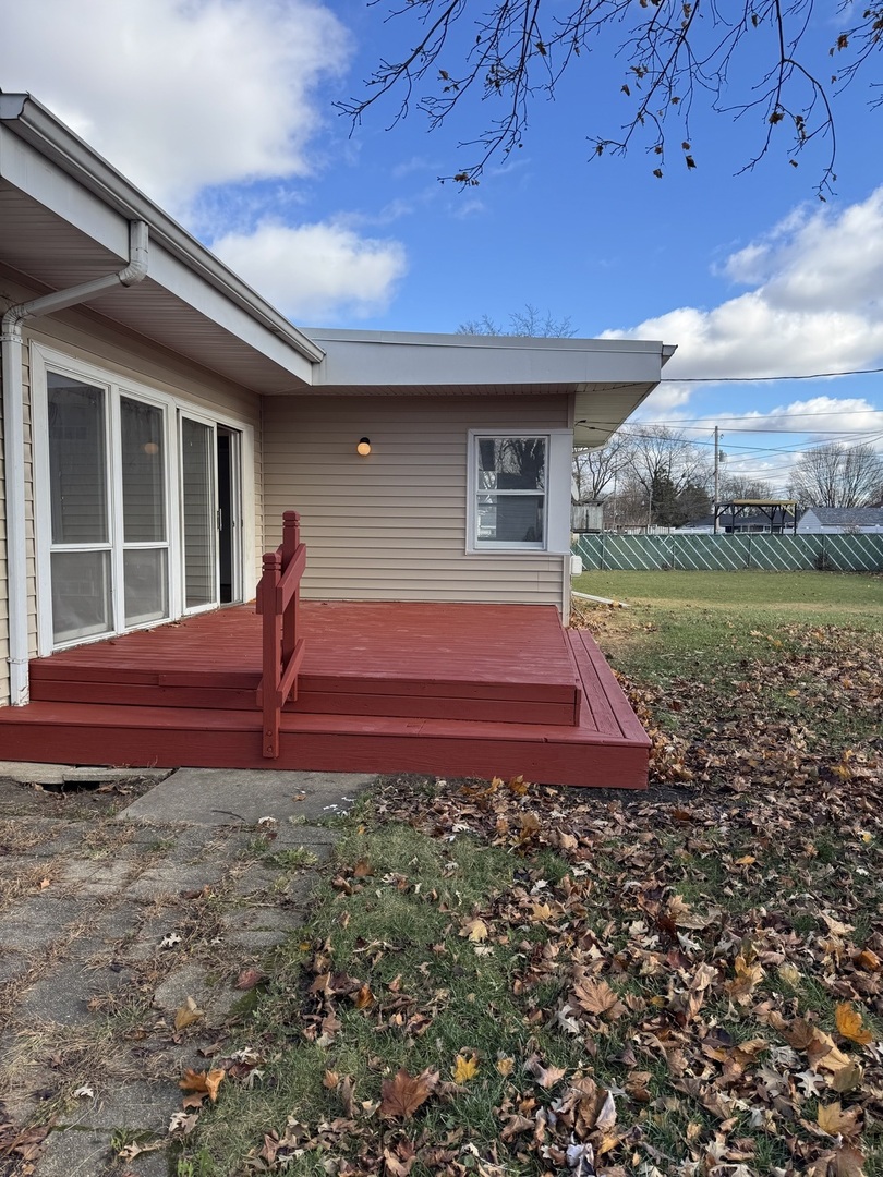 1616 Glenwood Avenue, Joliet, IL 60435