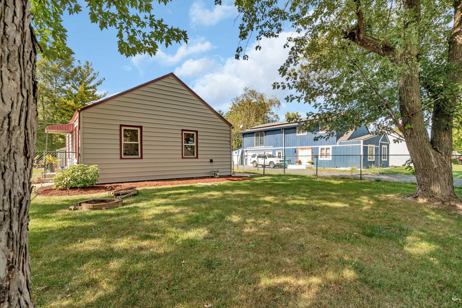 1901 Wilcox Street, Crest Hill, IL 60403