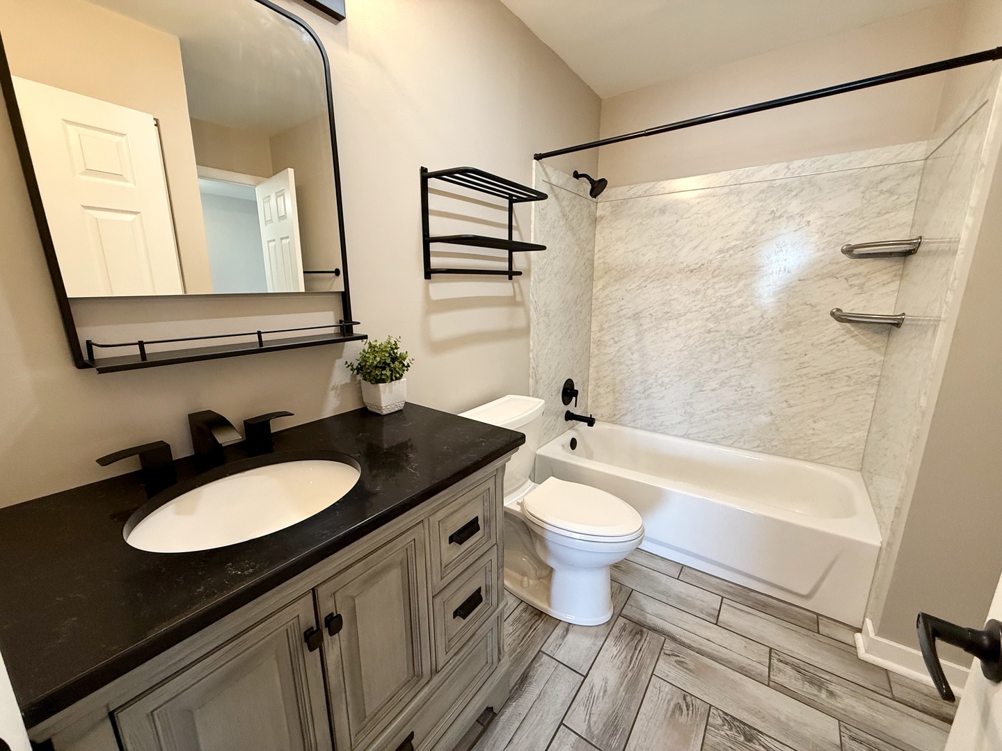 179 Rita Court #D, Bartlett, IL 60103