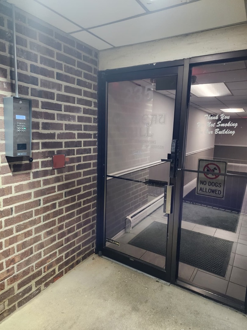 235 N Mill Road #106B, Addison, IL 60101