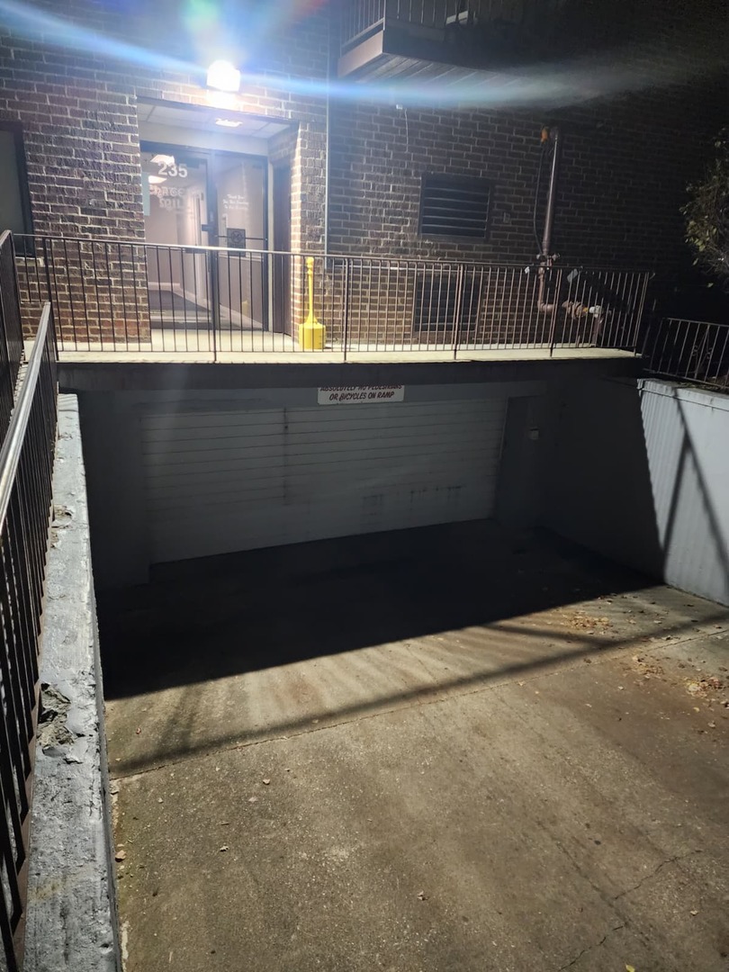 235 N Mill Road #106B, Addison, IL 60101