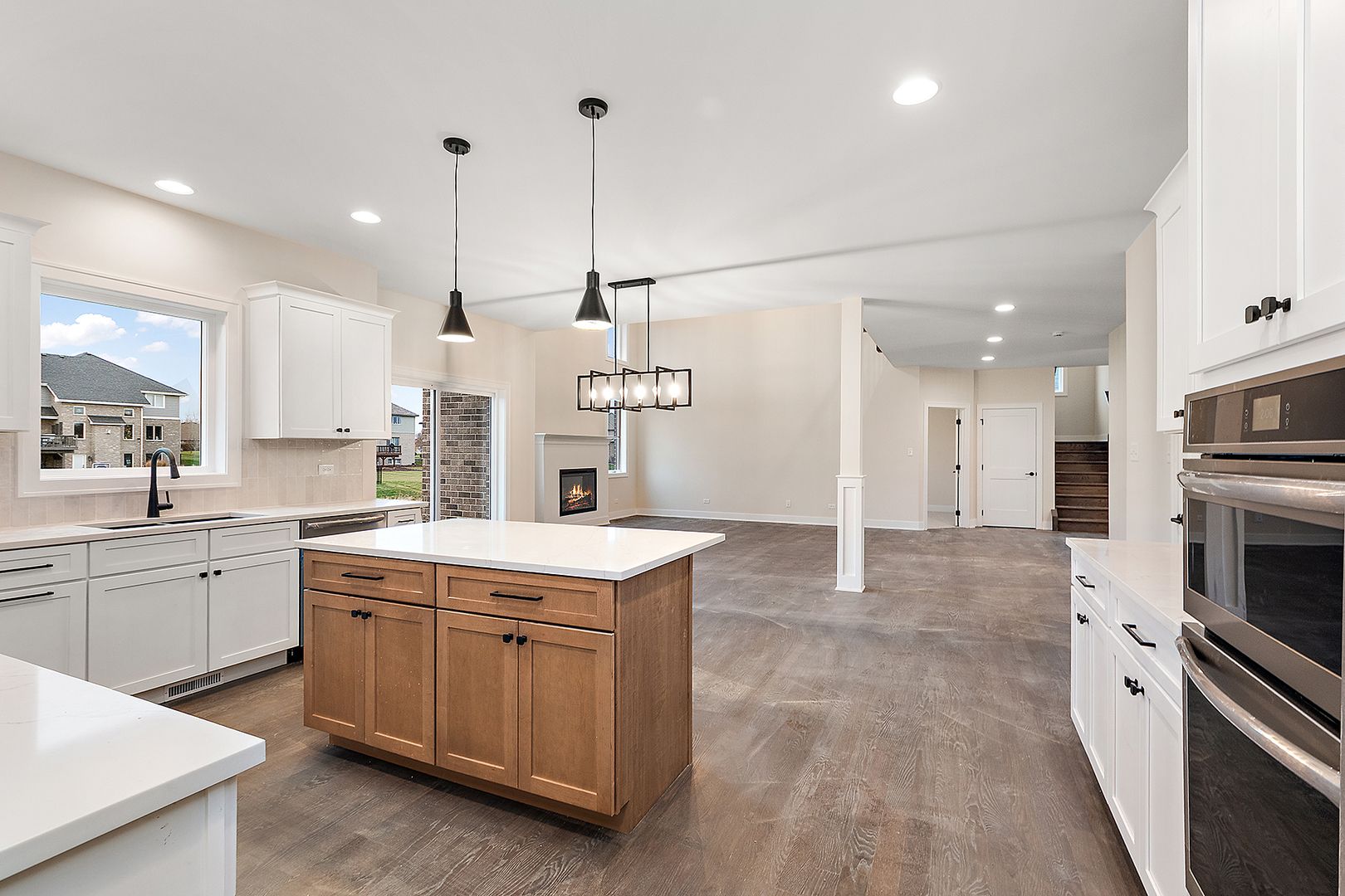 8195 Stanley Trail, Frankfort, IL 60423