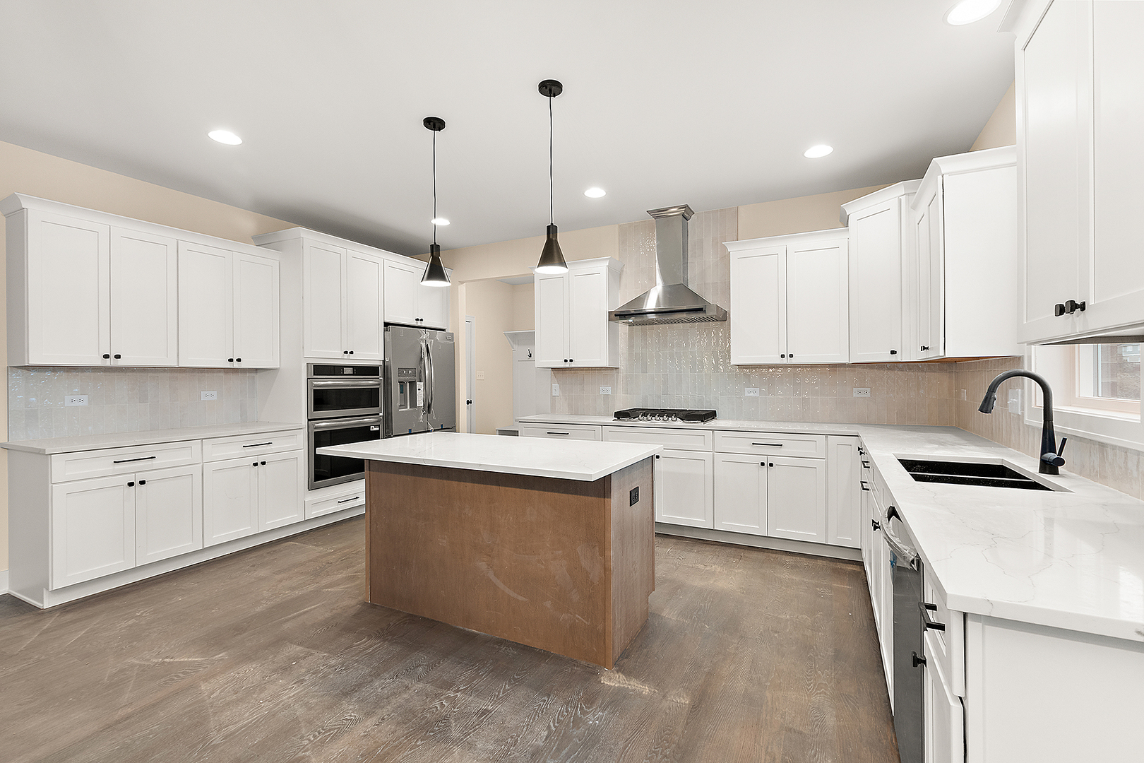 8195 Stanley Trail, Frankfort, IL 60423