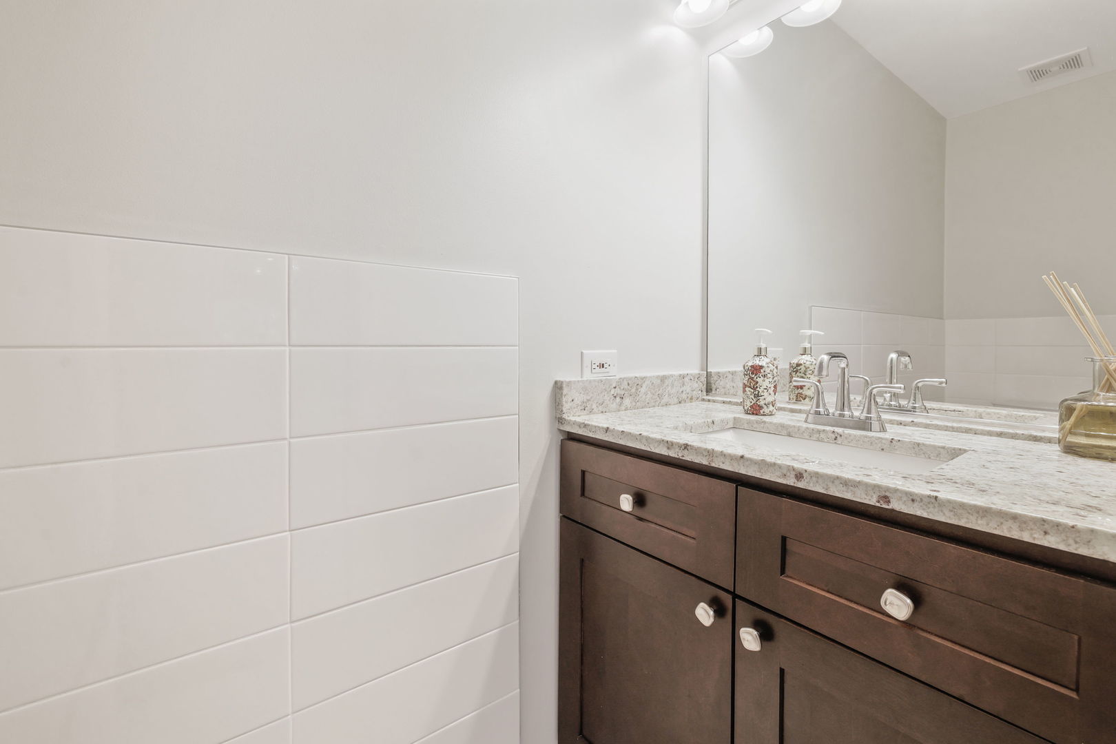 3074 Renard Lane, St. Charles, IL 60175