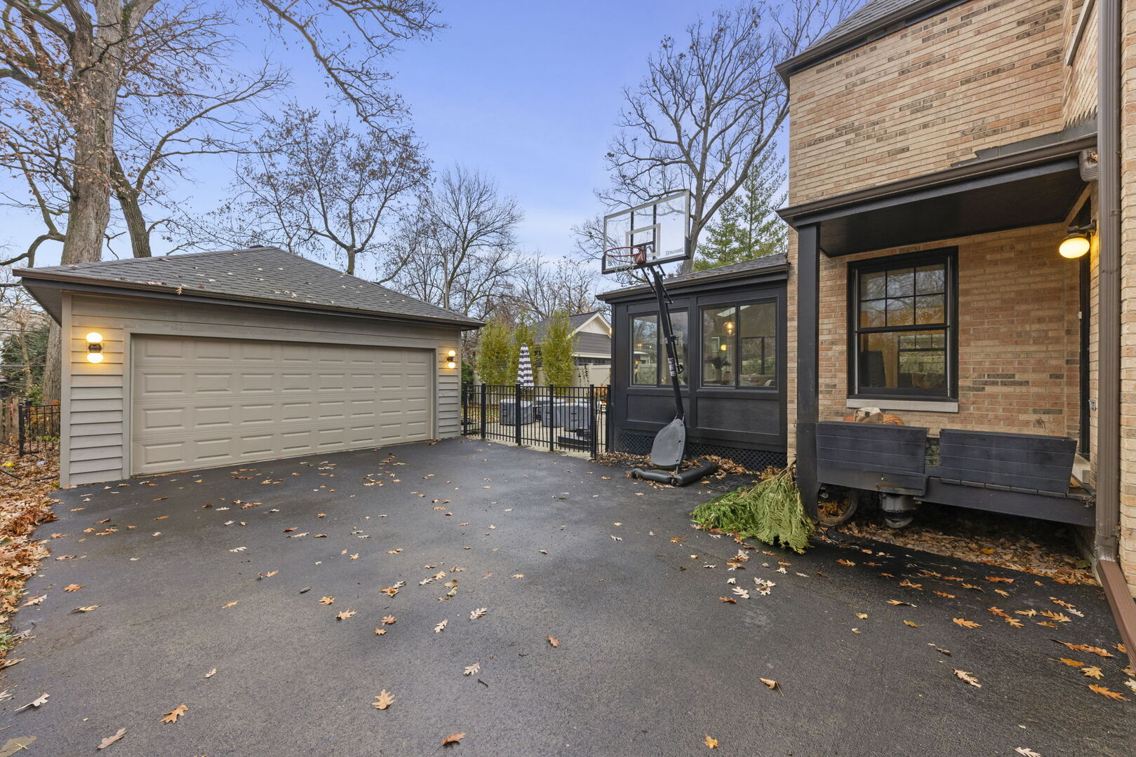 578 Lee Street, Glen Ellyn, IL 60137