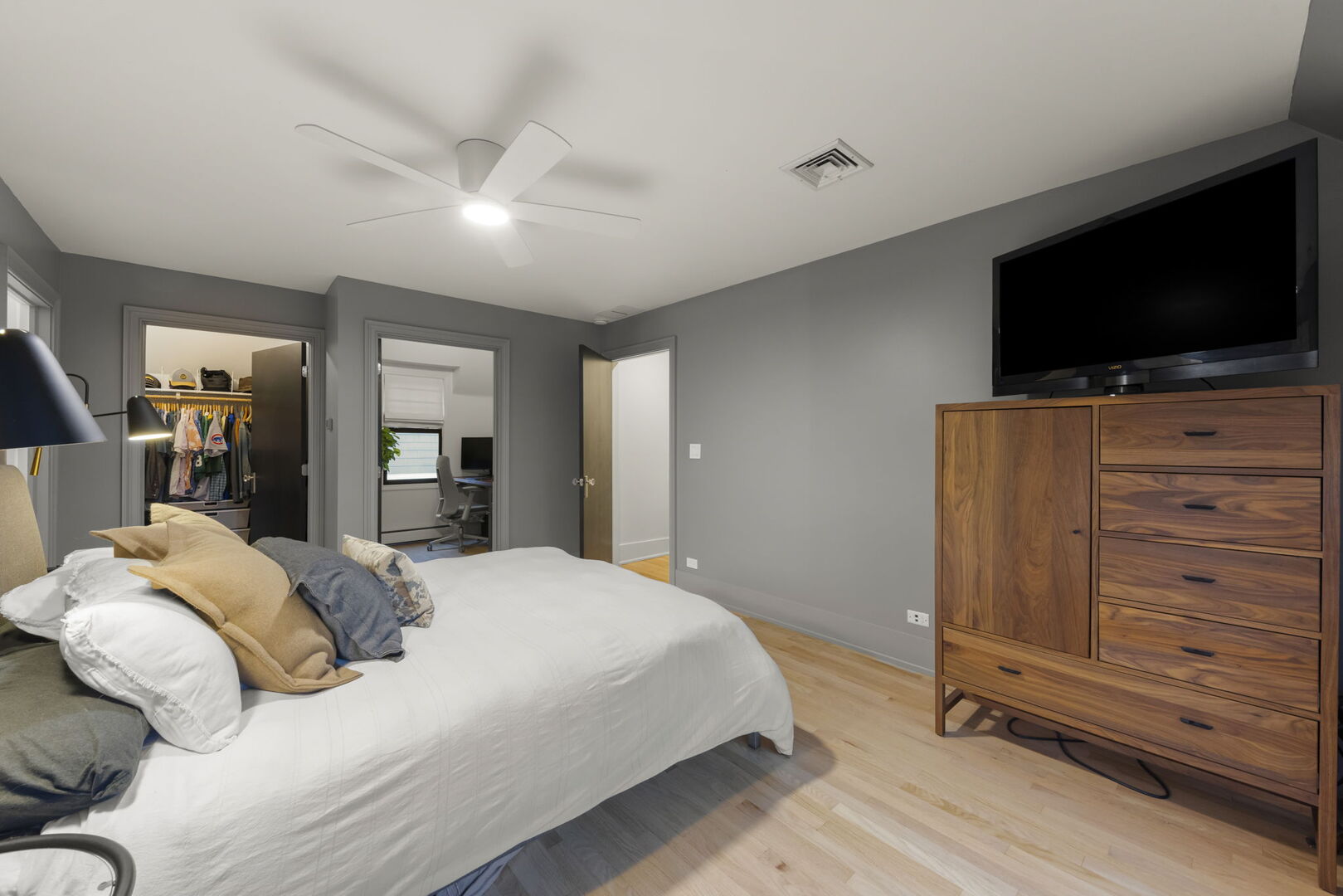 578 Lee Street, Glen Ellyn, IL 60137