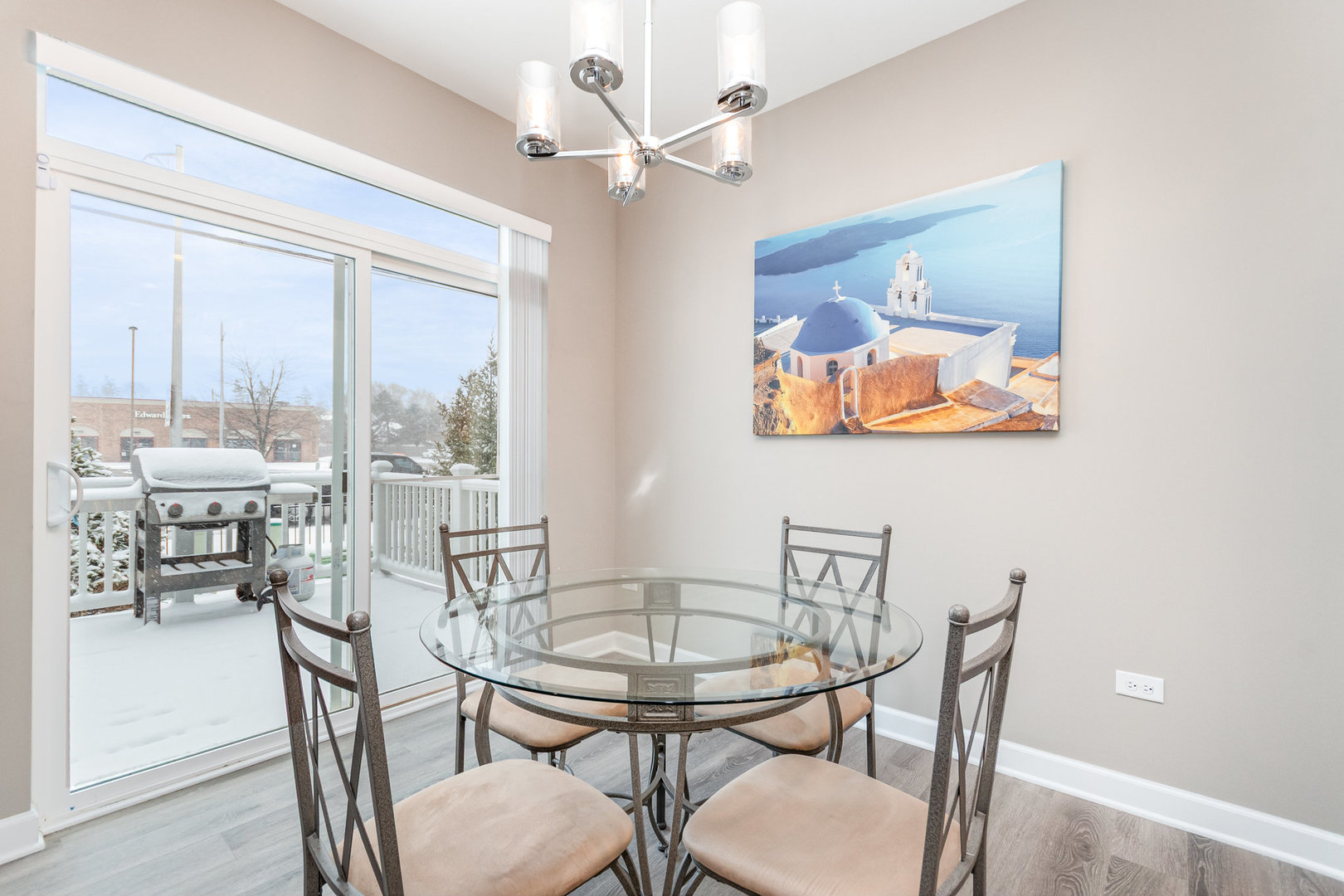 253 Masters Drive, Addison, IL 60101