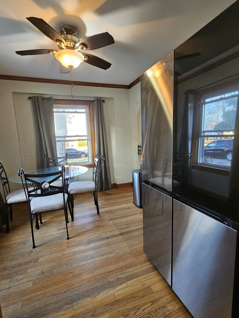 219 Village Drive, Northlake, IL 60164